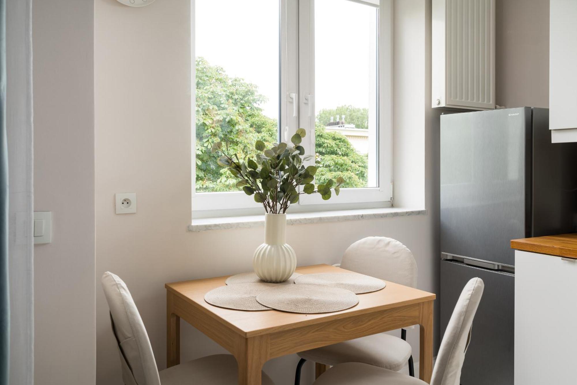 Wola Ratusz Homely Apartment Warsaw Exterior photo