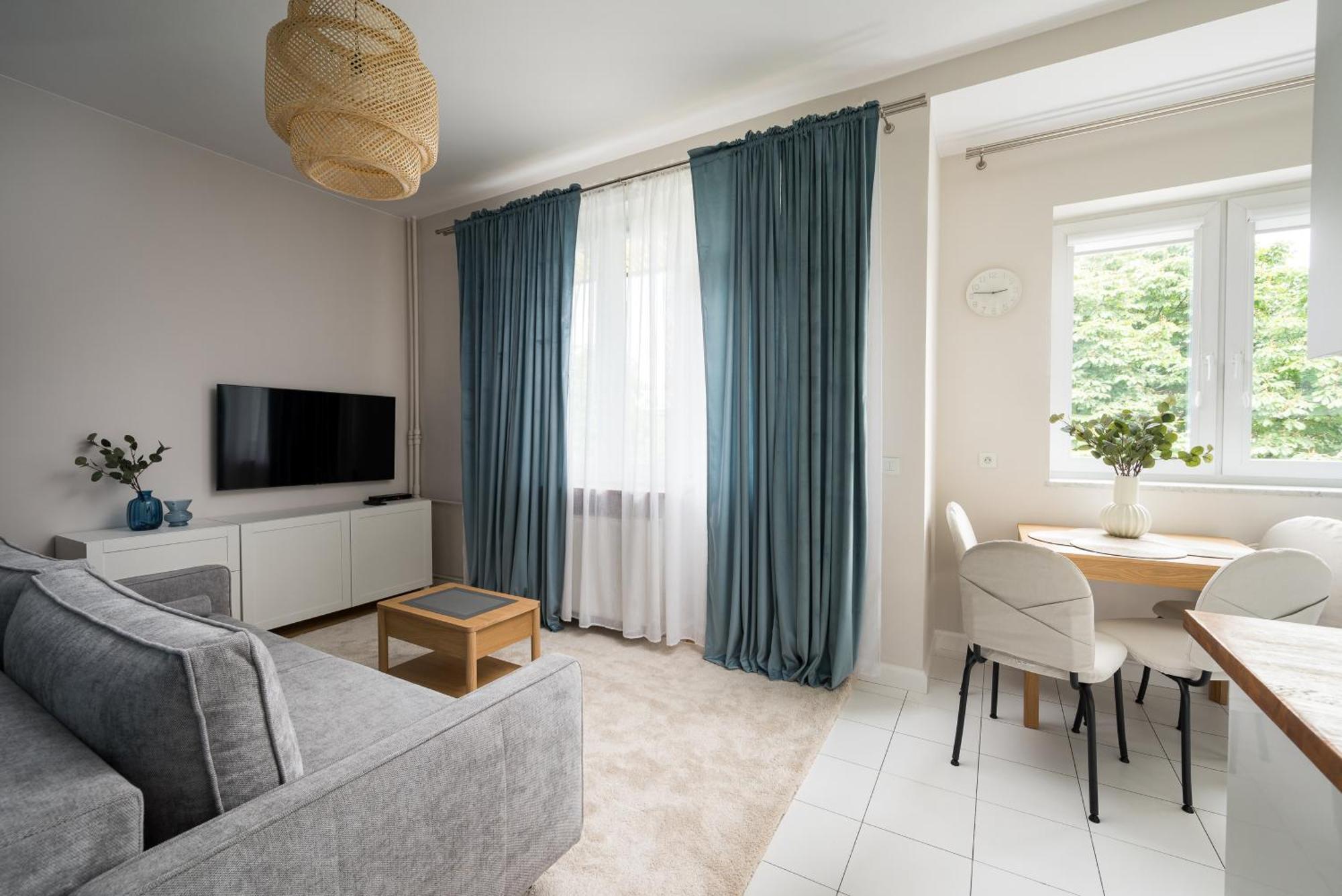 Wola Ratusz Homely Apartment Warsaw Exterior photo