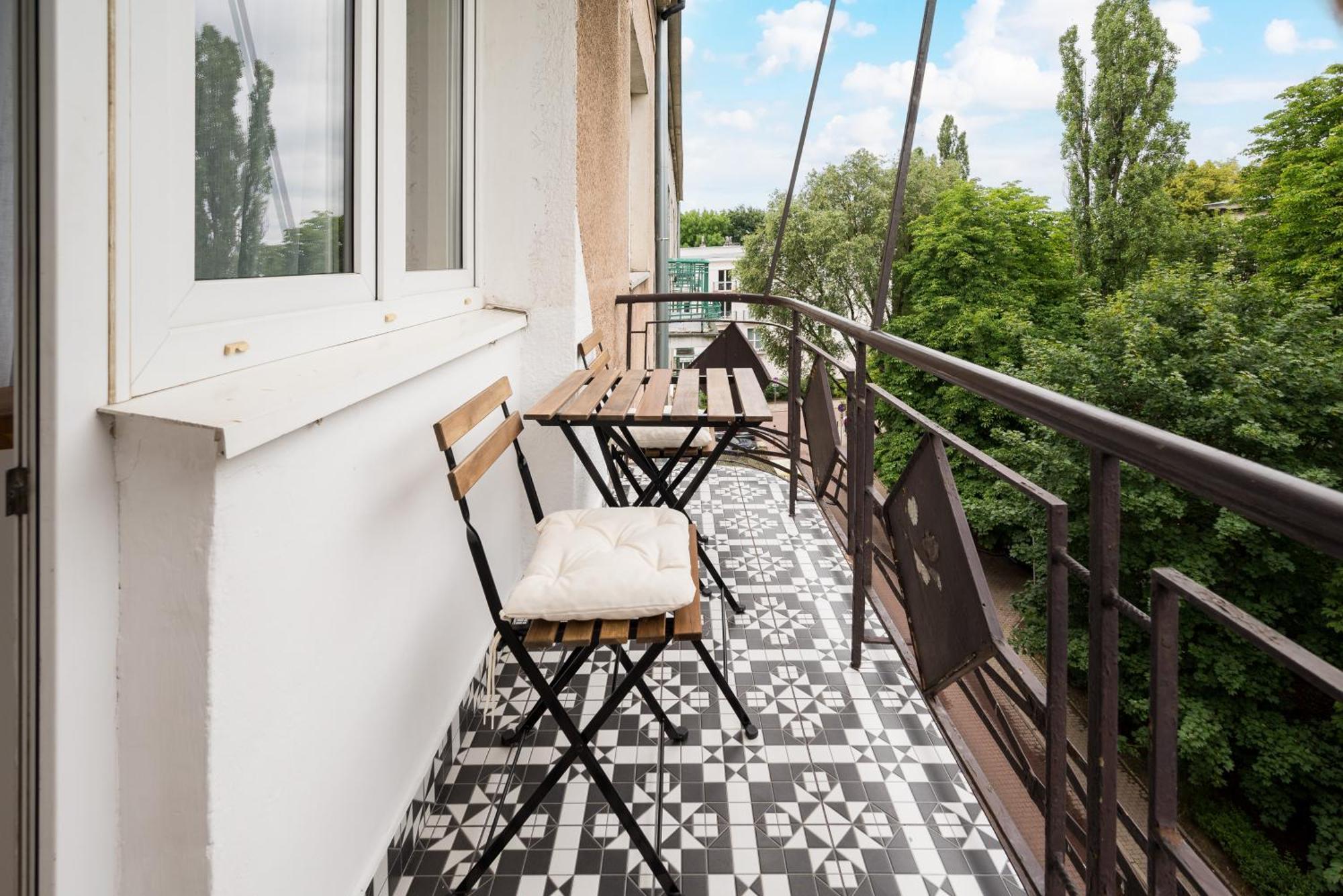 Wola Ratusz Homely Apartment Warsaw Exterior photo