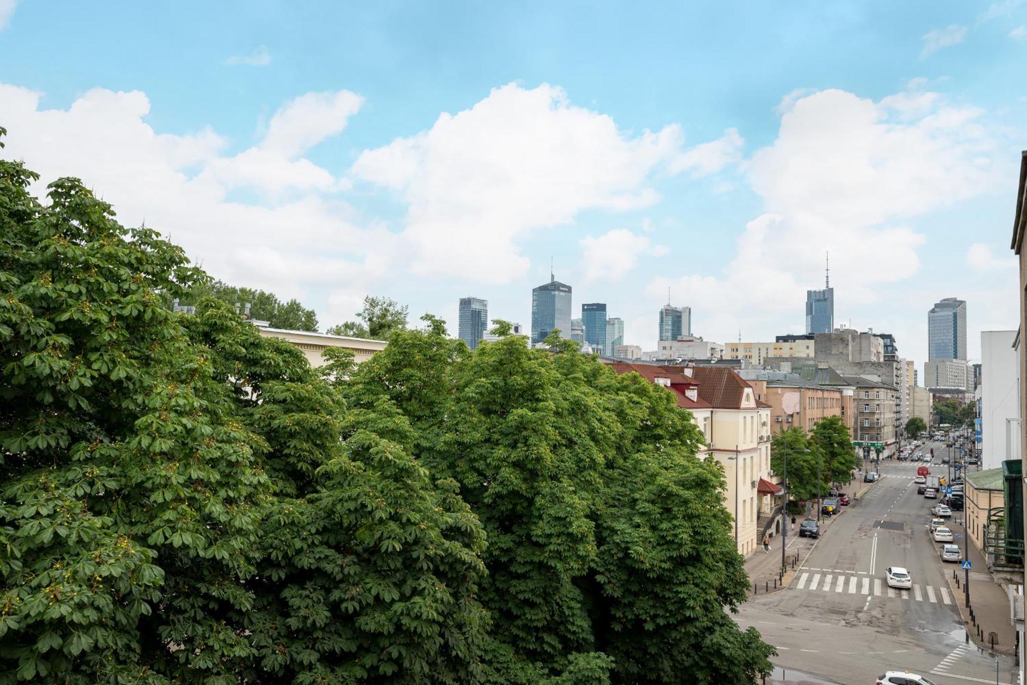 Wola Ratusz Homely Apartment Warsaw Exterior photo