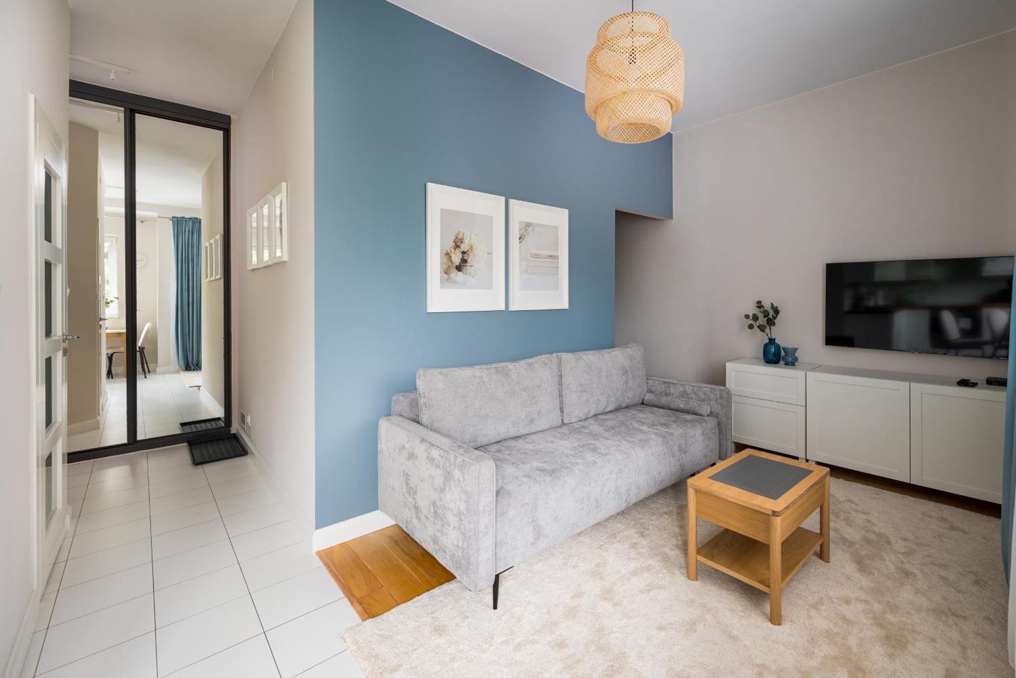 Wola Ratusz Homely Apartment Warsaw Exterior photo
